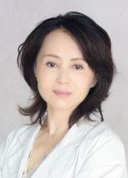 李 暁燕